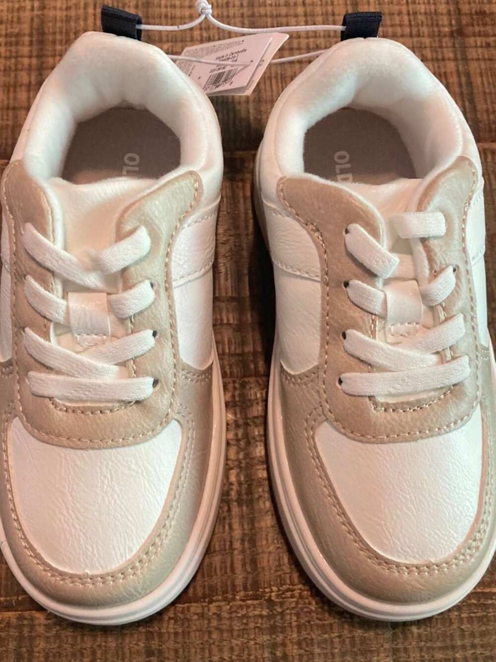 NEW with Tags! OLD NAVY Toddler Boy Faux Leather Sneakers Size 8